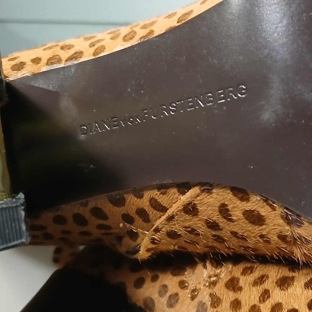 Diane Von Furstenberg Leopard-Print Yvonne Knee Boots - Picture 8 of 14